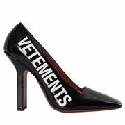 Vetements Patent leather pumps with Logo 199172